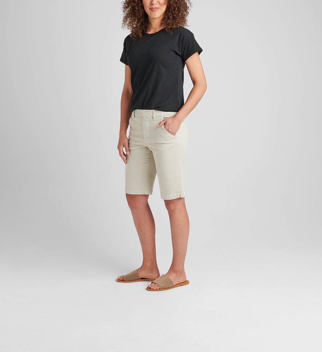 Maddie Mid Rise Bermuda Pull-On Short