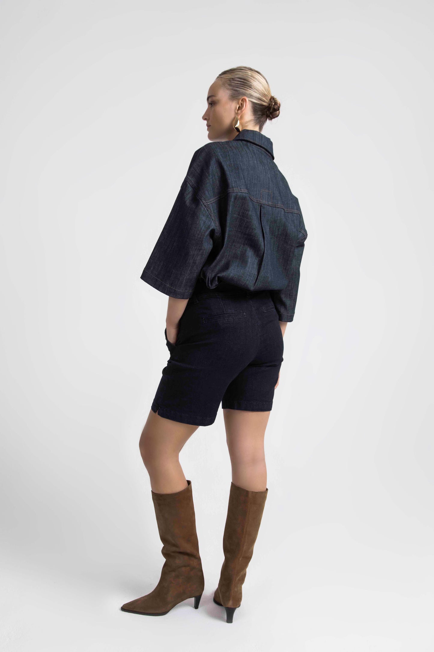 Maddie Mid Rise 8" Pull-On Short Adriatic Blue