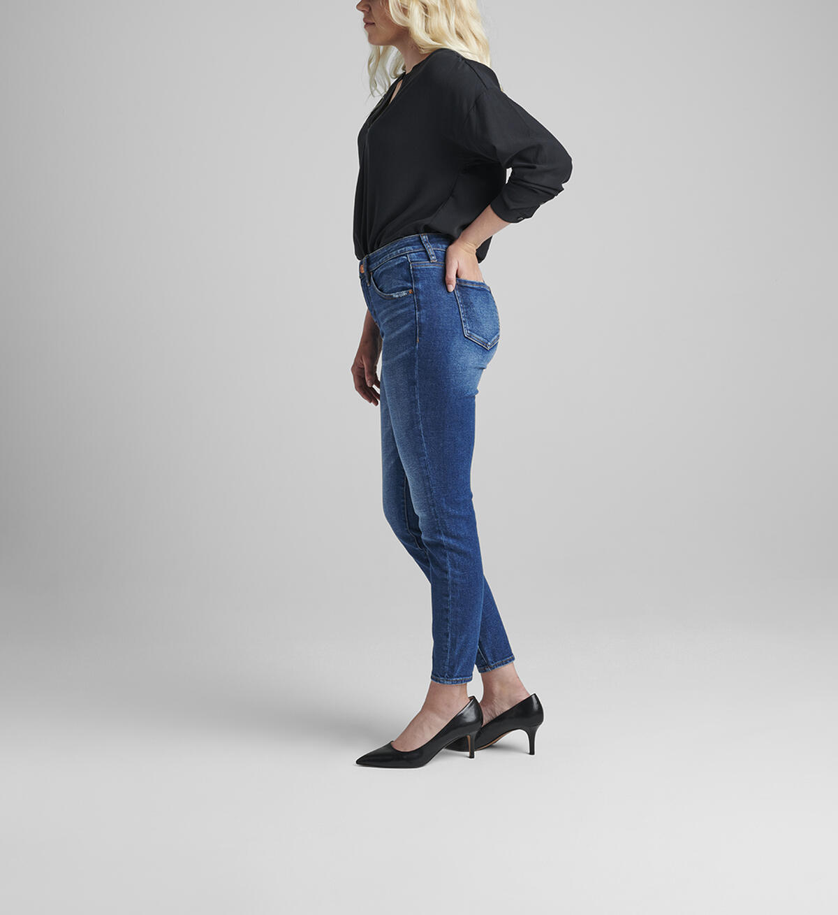 Cecilia Mid Rise Skinny Jeans Petite, , hi-res image number 2